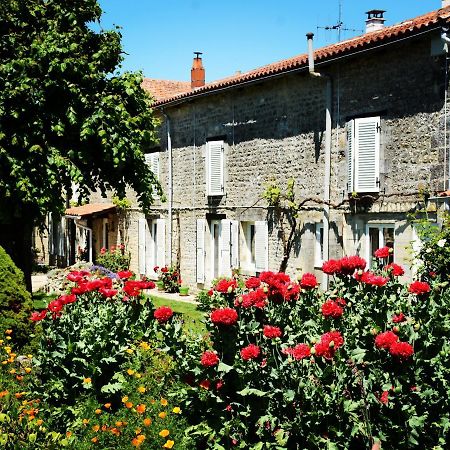 مبيت وإفطار Aulnay  Les Noyers Aulnay المظهر الخارجي الصورة